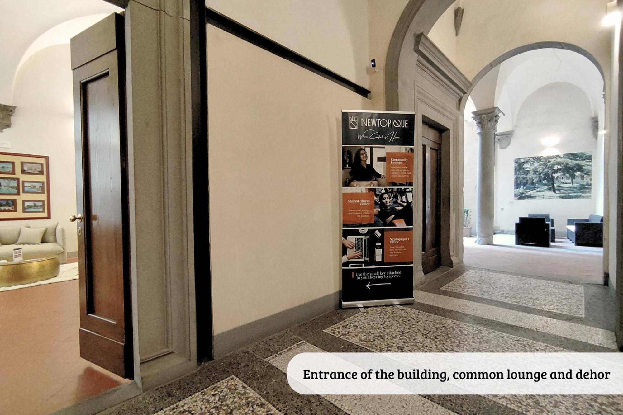 Apartment Tiziano Big Penthouse In The Oltrarno Florenz